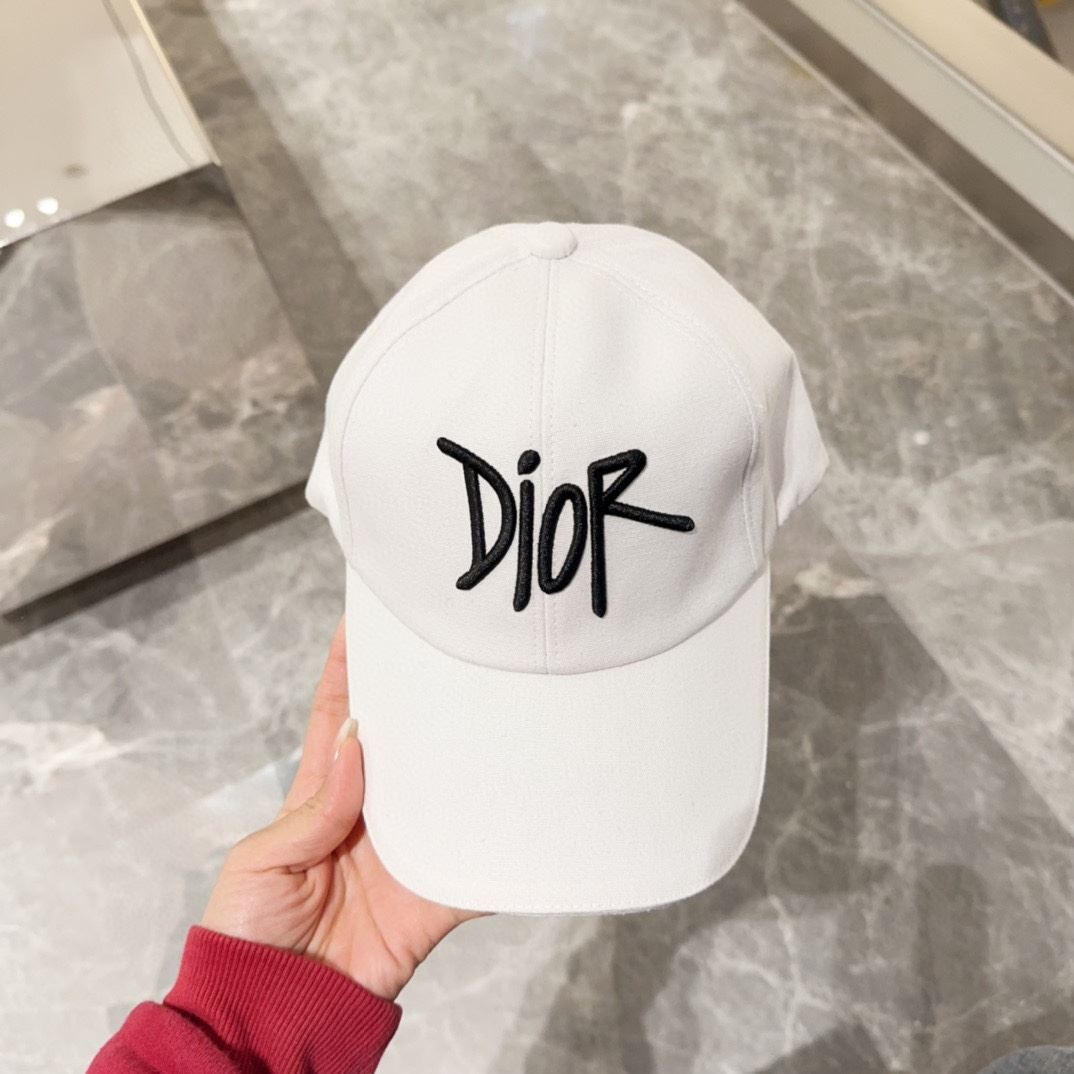 Christian Dior Caps